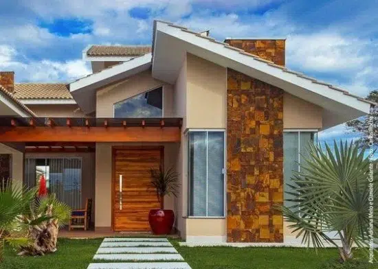 Rumah minimalis dengan gaya yang elegan dan enak di pandang