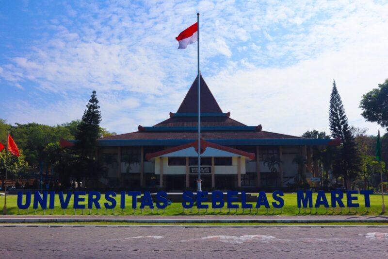 Gaji Universitas Sebelas Maret UNS Surakarta (UNS) Terbaru