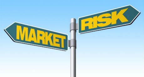 Gaji Market Risk Analyst Terbaru