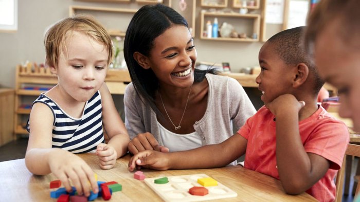 regulations licensing daycare penitipan usaha childcare lokasi rumahan bisnis tempat