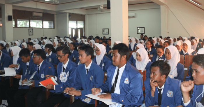 lulusan kebidanan kesehatan karir milenial