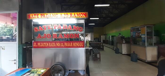 Gaji Karyawan Warung Makan Sate Padang Ajo Ramon