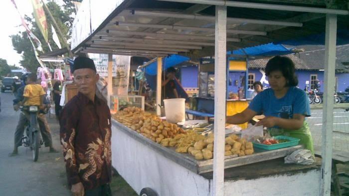 Gaji Karyawan Warung Makan Nasi Goreng Beringharjo