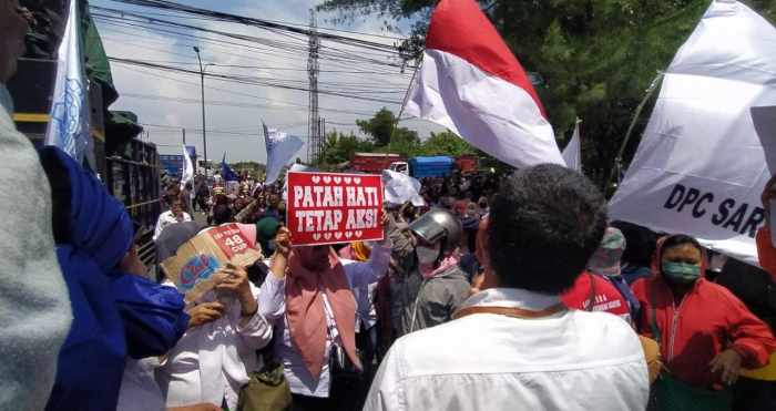 Gaji Karyawan PT Mitra Karya Indah