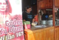 Gaji Karyawan Gudeg Yu Djum