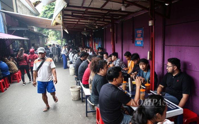 Gudeg makan jogja rekomendasi bu tripcanvas enak 1925 Gaji Karyawan Warung Makan Gudeg Bu Tjitro