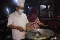 Gaji Karyawan Warung Makan Bakmi Jawa Mbah Hadi