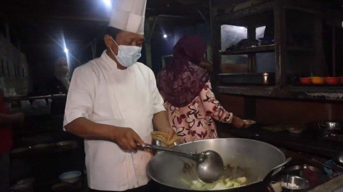 Gaji Karyawan Warung Makan Bakmi Jawa Mbah Hadi