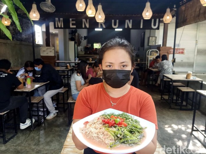 Gaji Karyawan Warung Makan Sate Maranggi Bu Yayah