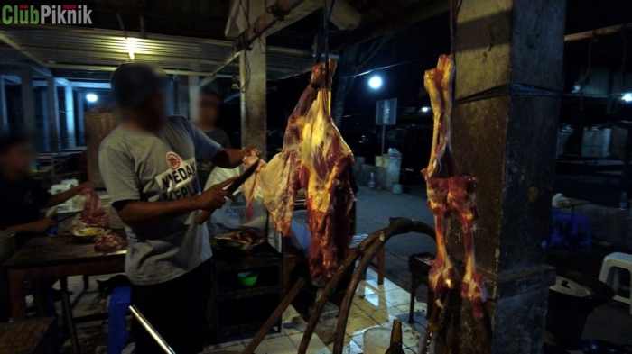 Gaji Karyawan Sate Klatak Pak Bari