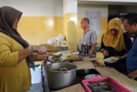 Gaji Karyawan Warung Makan Pecel Madiun Bu Wiryo