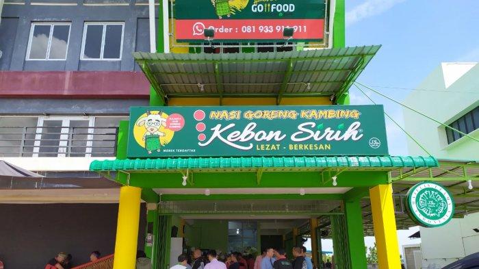 Gaji Karyawan Warung Makan Nasi Goreng Kambing Kebon Sirih