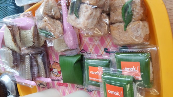 Gaji Karyawan Warung Makan Soto Kudus Mbak Lin