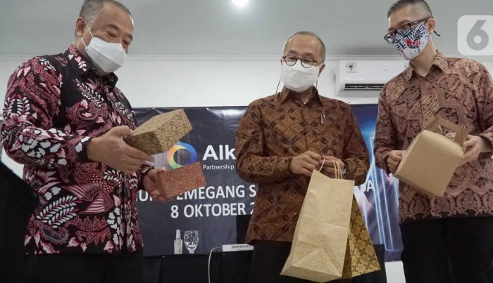 Gaji PT Alkindo Naratama Tbk
