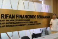Gaji PT Rifan Financindo