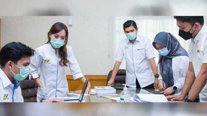 Gaji PT Catra Nusantara Bersama