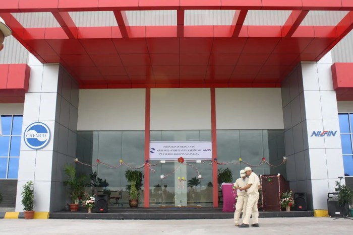 Gaji PT Chemco Harapan Nusantara
